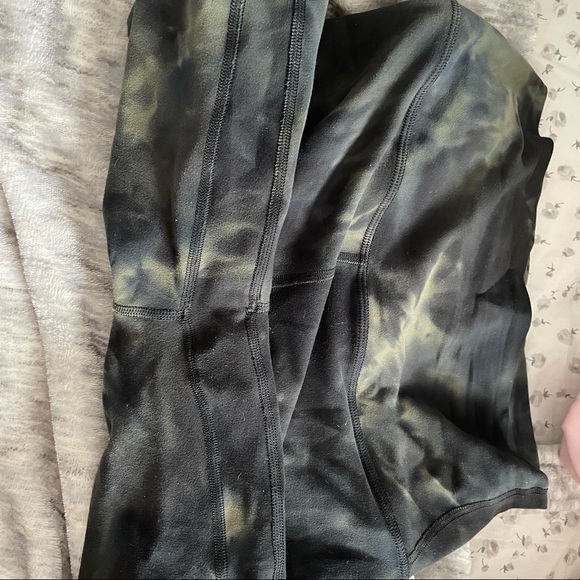 ❌SOLD❌ Lululemon Align Diamond Dye 21 inch - Picture 4 of 6